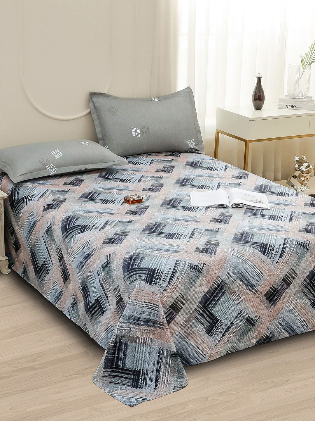 Story@home Grey Abstract Printed 240 TC Satin Finish Queen Bedsheet Set