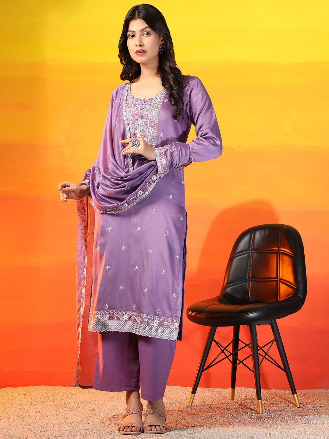 Mamicha Women Floral Embroidered Regular Pure Cotton Kurta with Palazzos & With Dupatta