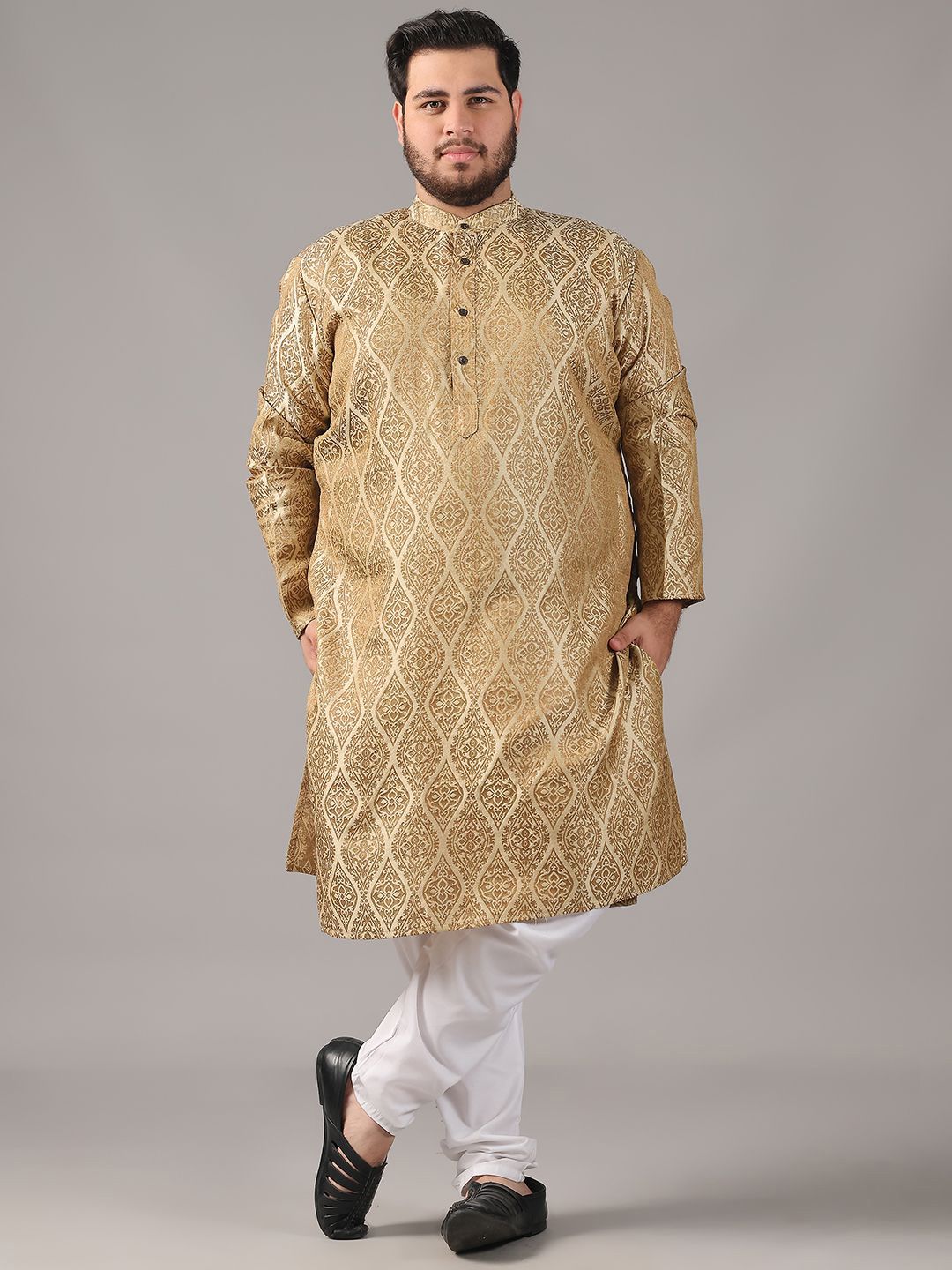 SOJANYA PLUS Size Ethnic Motifs Woven Design Band Collar Jacquard Silk Straight Kurta