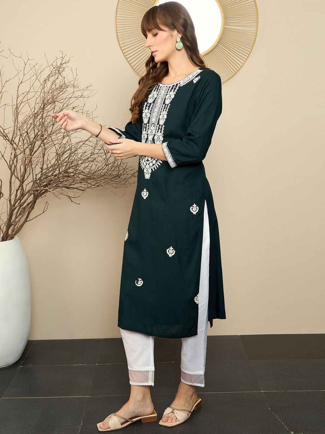 Indo Era Green Floral Embroidered Straight Kurta
