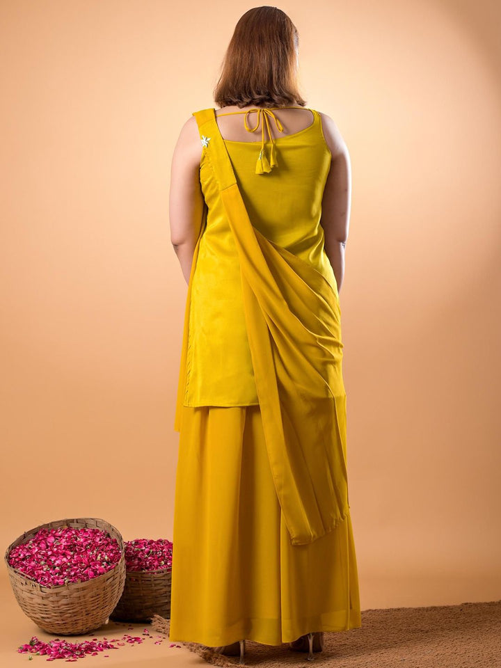 Mamicha Women Woven Design Embroidered Cotton A-Line Kurti with Palazzos & Dupatta