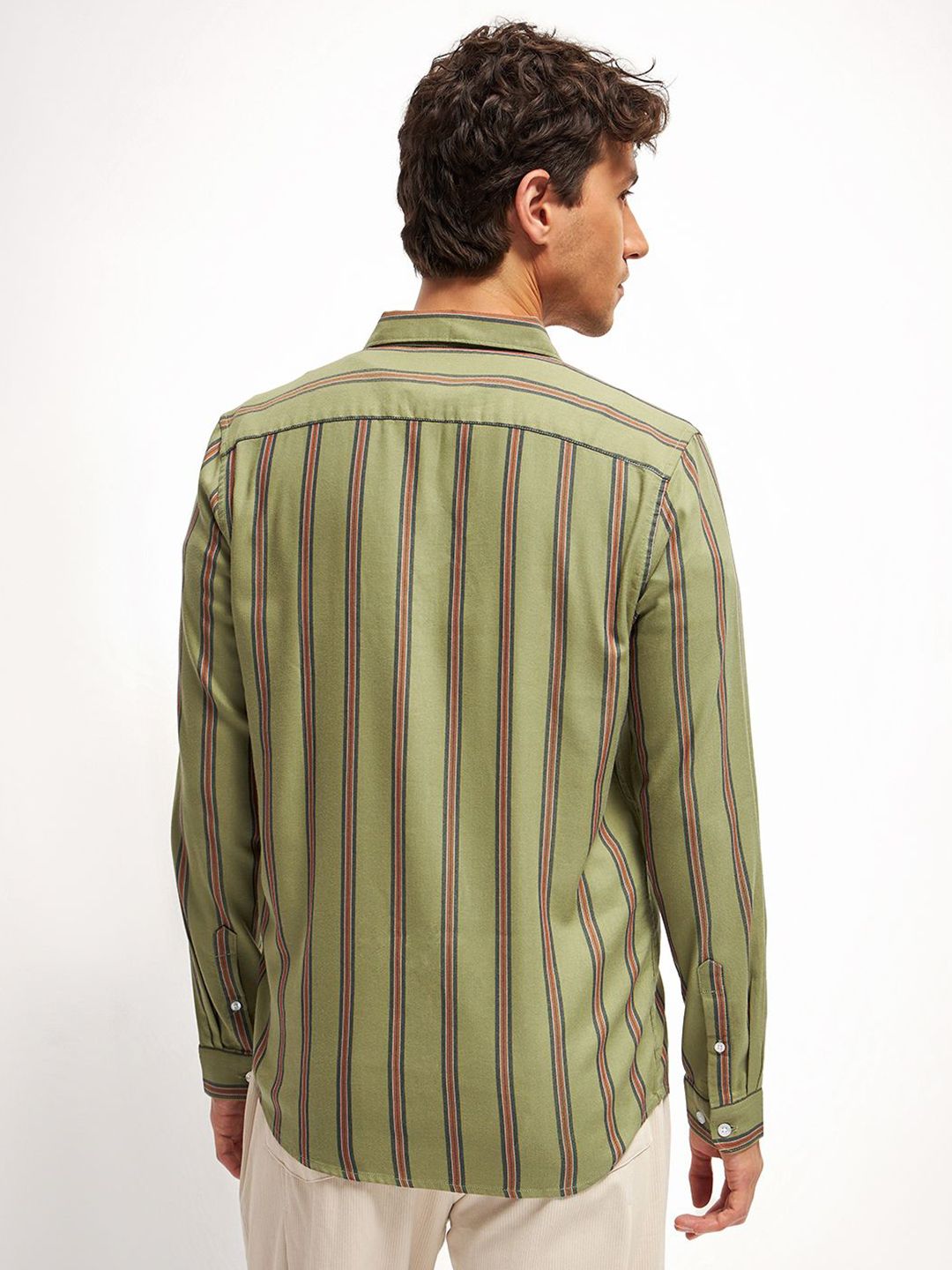 THE BEAR HOUSE Men Slim Fit Tartan Checks Opaque Striped Casual Shirt