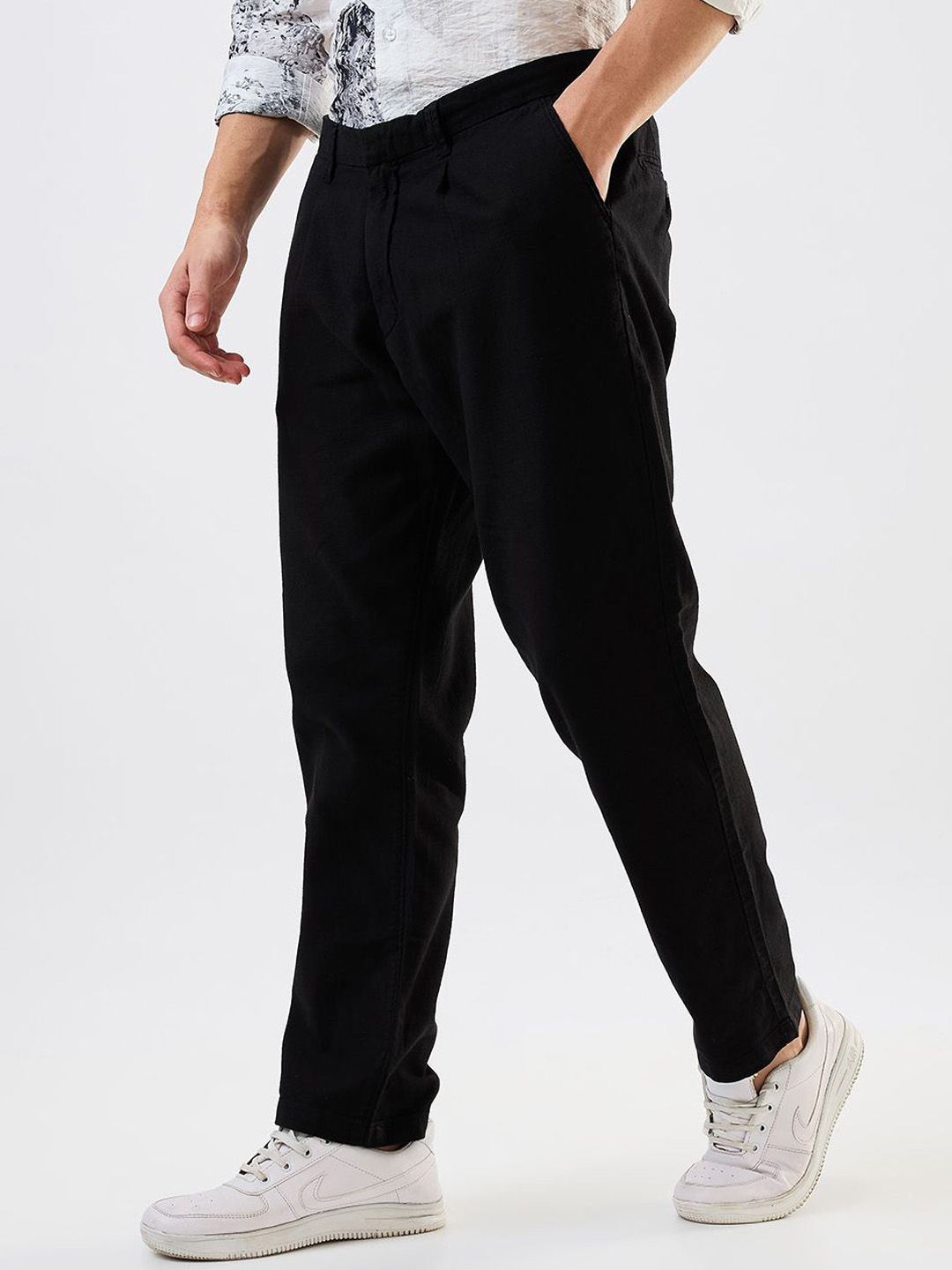 SPYKAR Men Mid-Rise Pleated Trousers