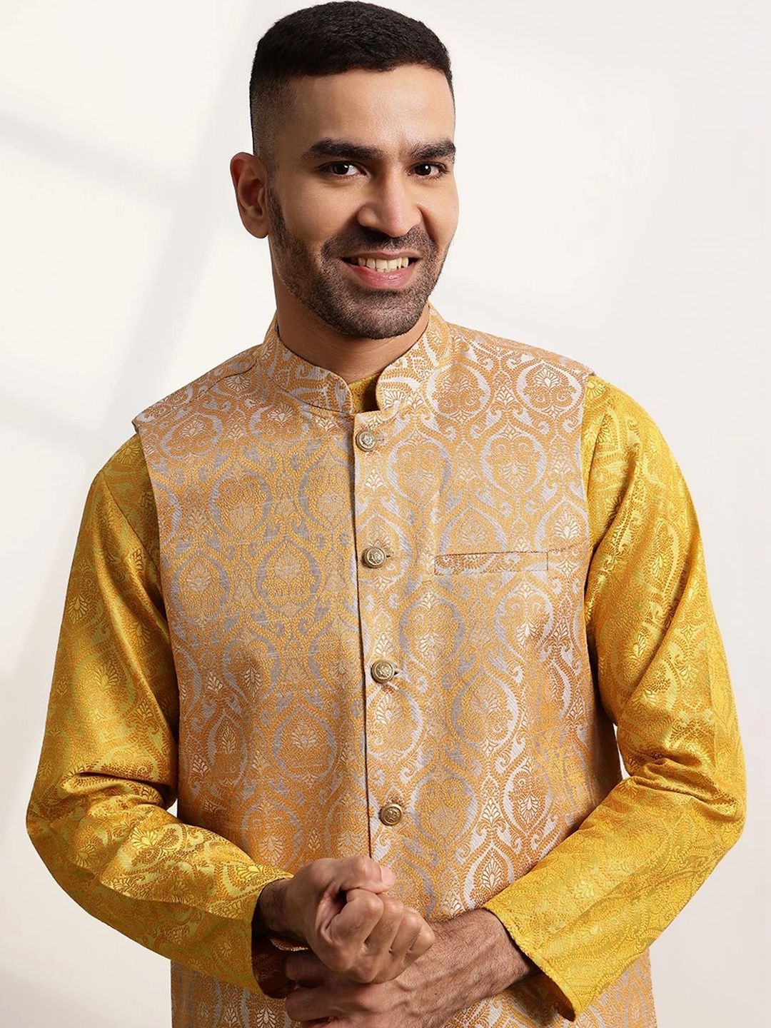 Jaket Nehru Brocade Rekaan Tenunan Anouk