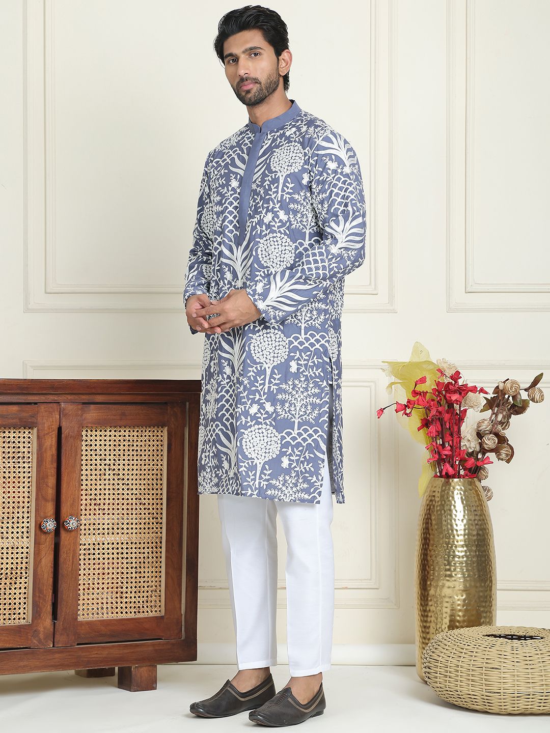 Jompers Floral Embroidered Thread Work Mandarin Collar Straight Kurta With Pyjamas