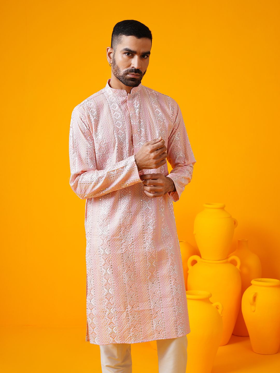 SOJANYA LUXE Motif Etnik Bersulam Kurta Lurus Kolar Mandarin Dengan Seluar