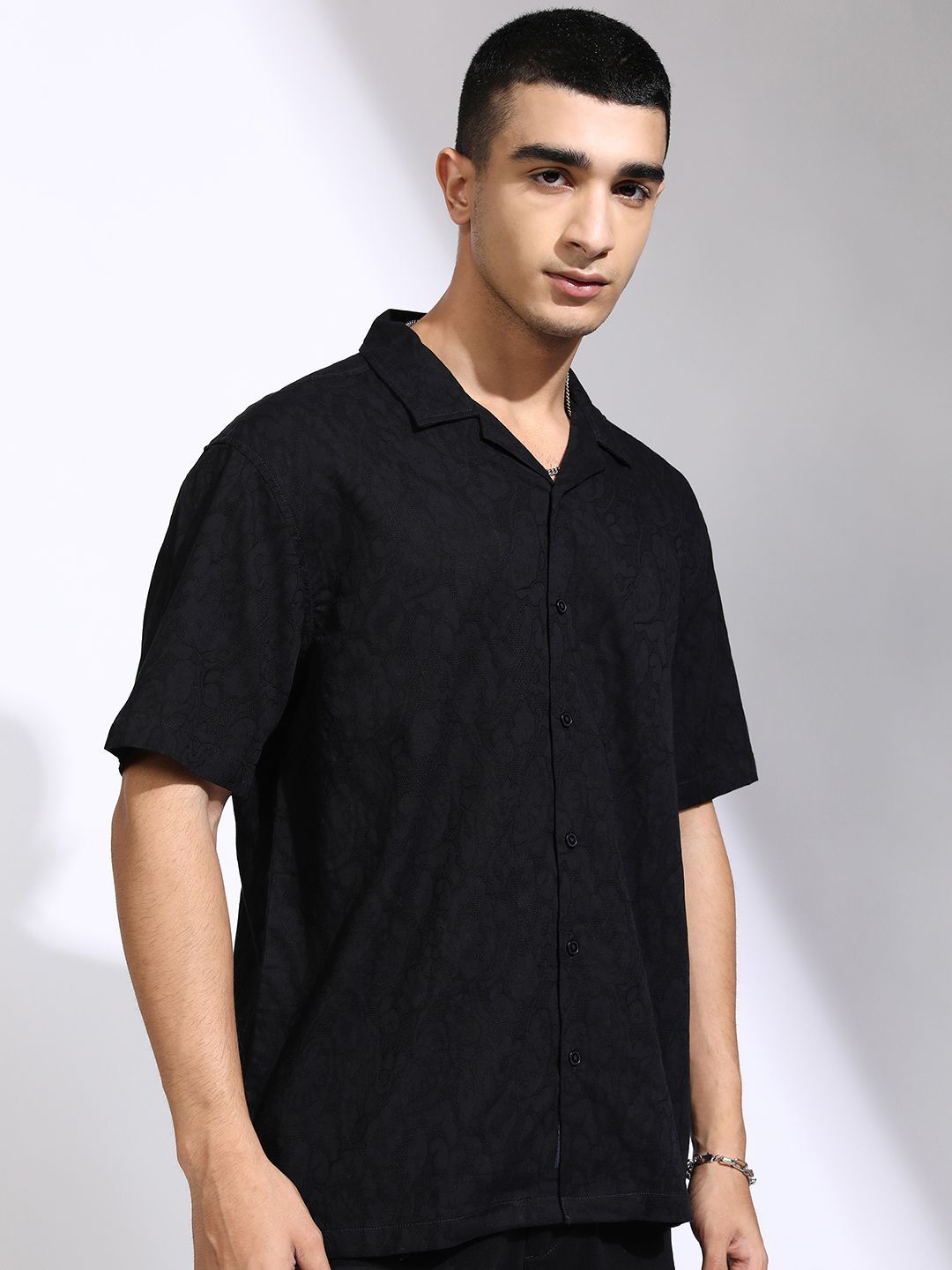 HIGHLANDER Men Jacquard Textured Cuban Collar Relaxed Shirt