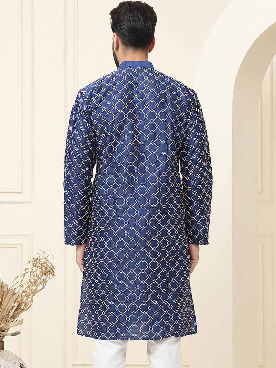 SOJANYA Geometric Embroidered Thread Work Band Collar Straight Kurta