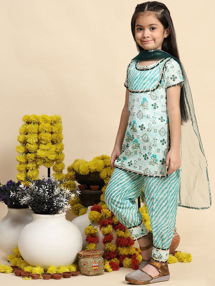 Cutiekins Girls Ethnic Motifs Printed Straight Kurta With Salwar & Dupatta
