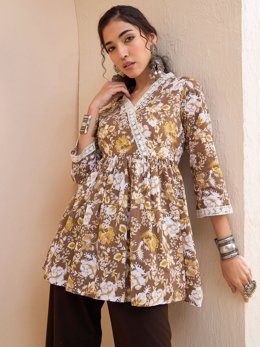 Shae by SASSAFRAS Floral Printed V-Neck Gotta Patti Pure Cotton Gotta Patti Angrakha Kurti