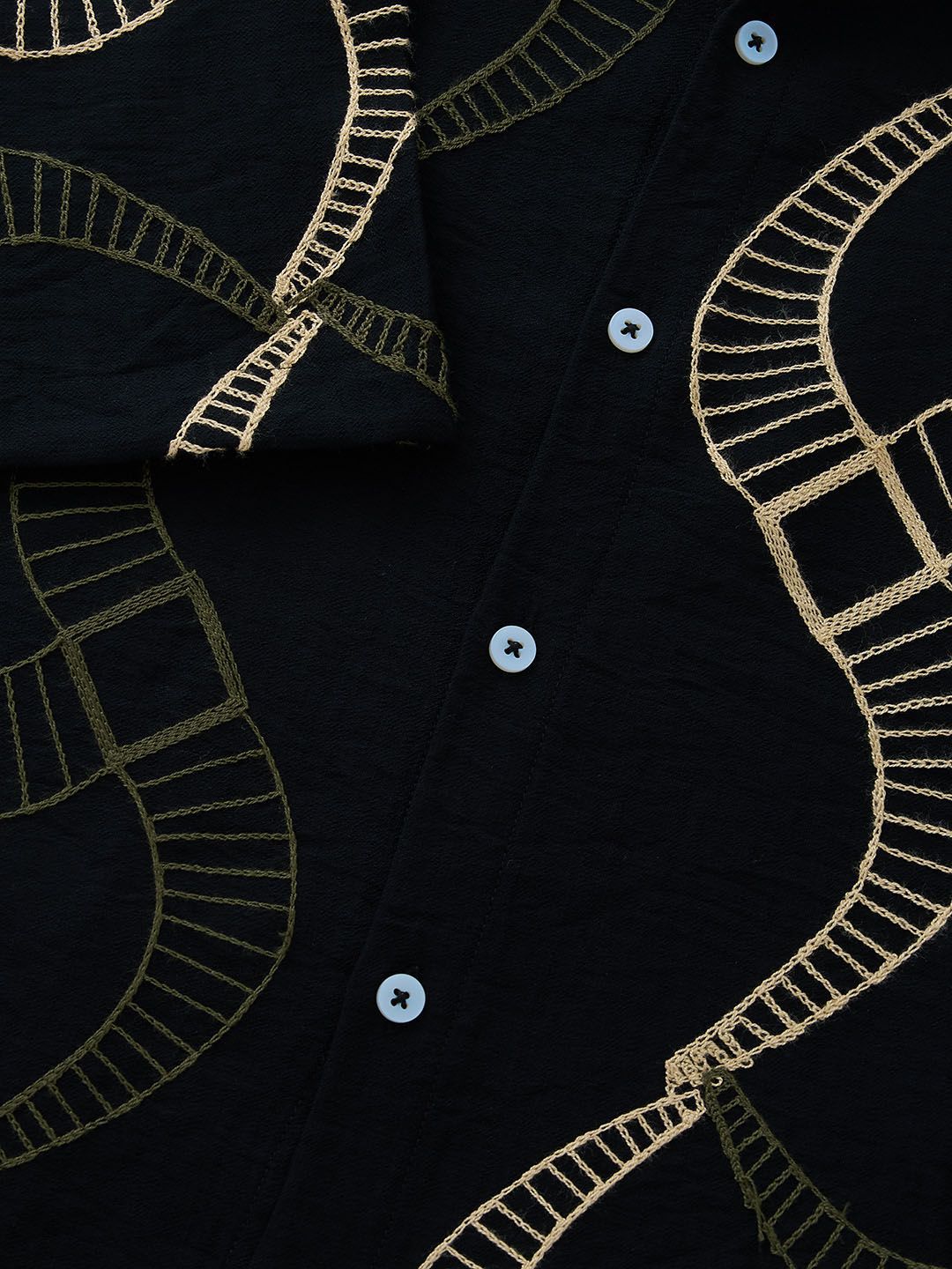 Thomas Scott Men Embroidered Regular Fit Casual Shirt