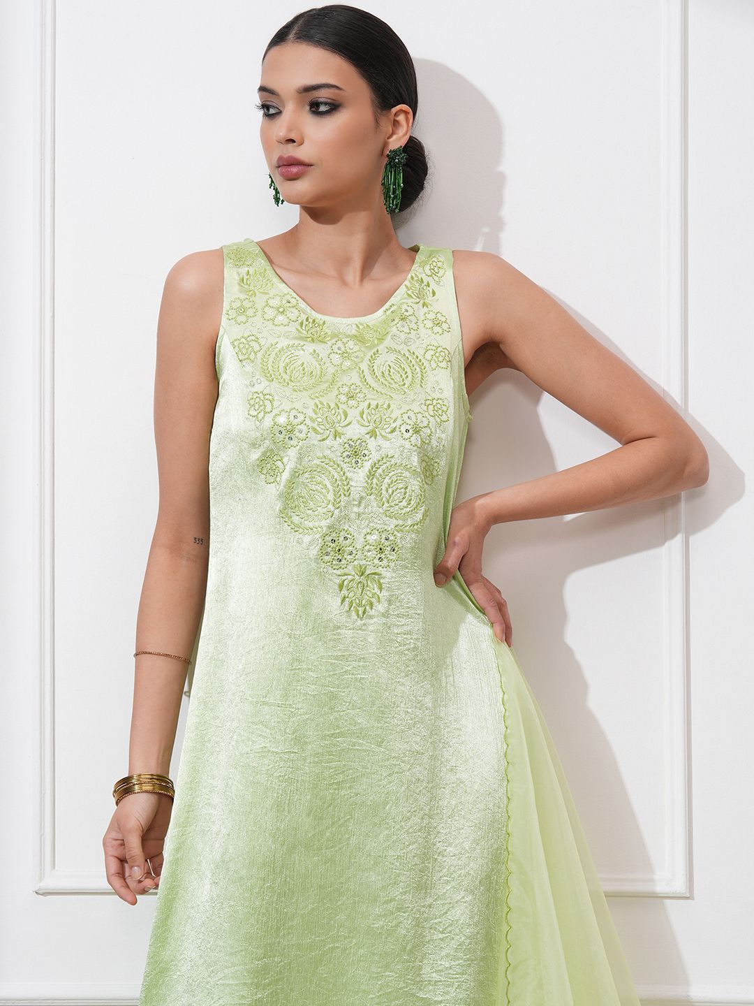 Vishudh Women Ethnic Motifs Embroidered Regular Thread Work Kurta with Trousers & With Dupatta