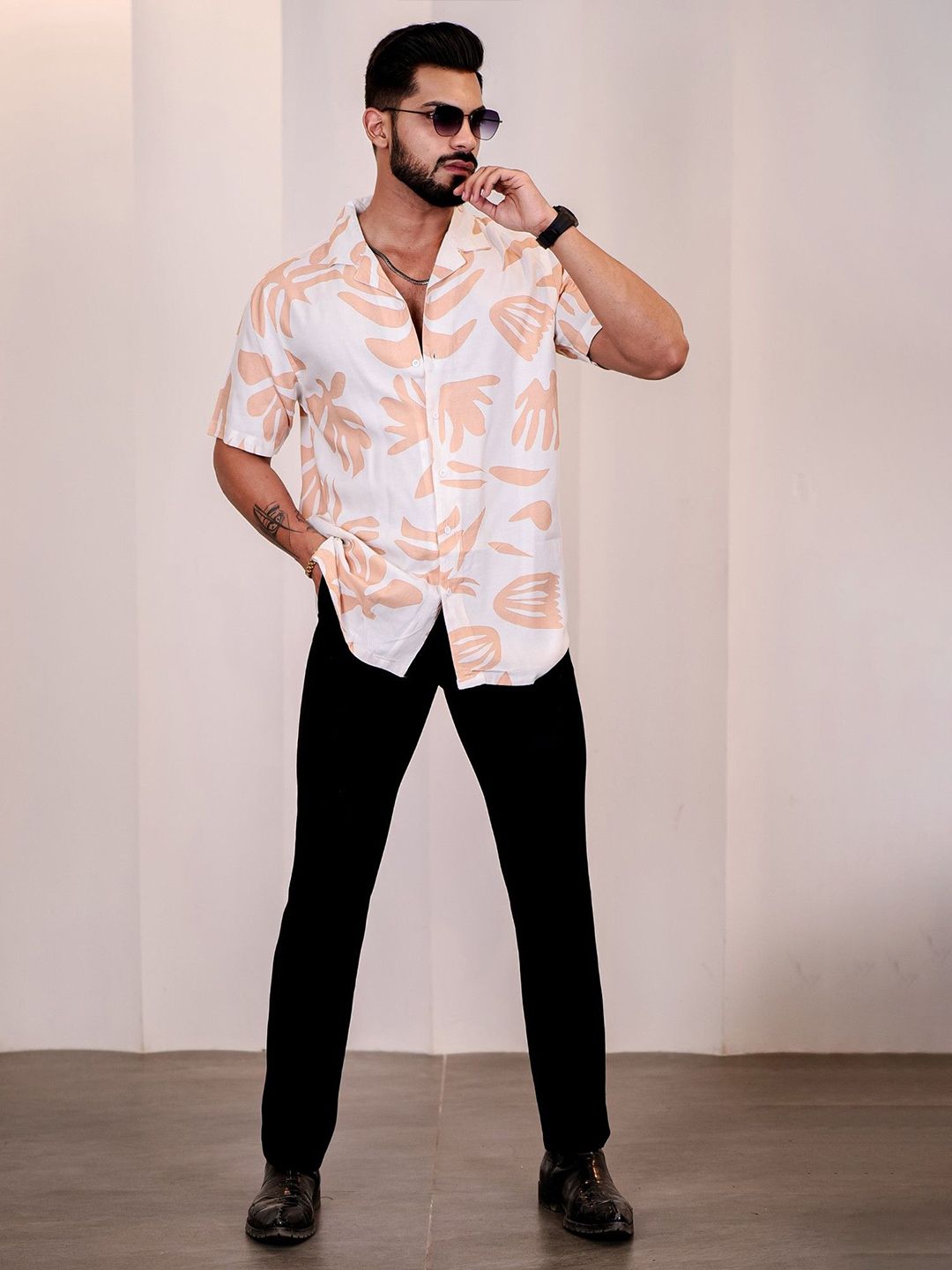 Eszett  Floral Printed Spread Collar Shirt