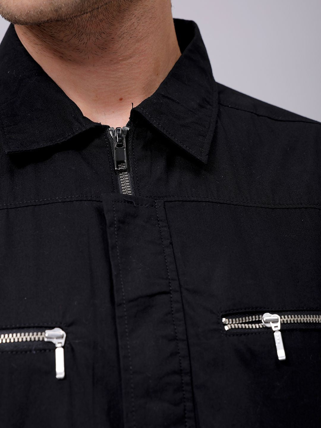 The Indian Garage Co Men Spread Collar Solid Cotton Relaxed Fit Casual Shirt
