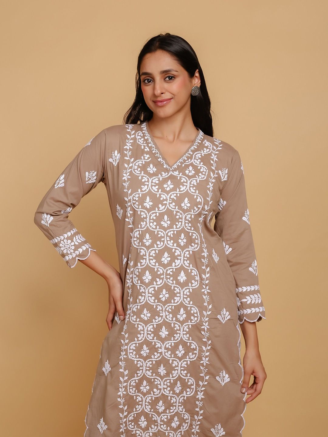 HOUSE OF KARI Floral Embroidered Cotton Chikankari Kurta