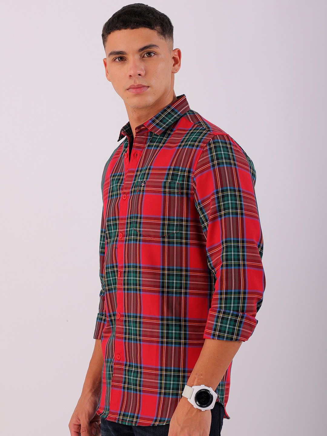 The Indian Garage Co Men Cutaway Collar Checked Cotton Slim Fit Casual Shirt