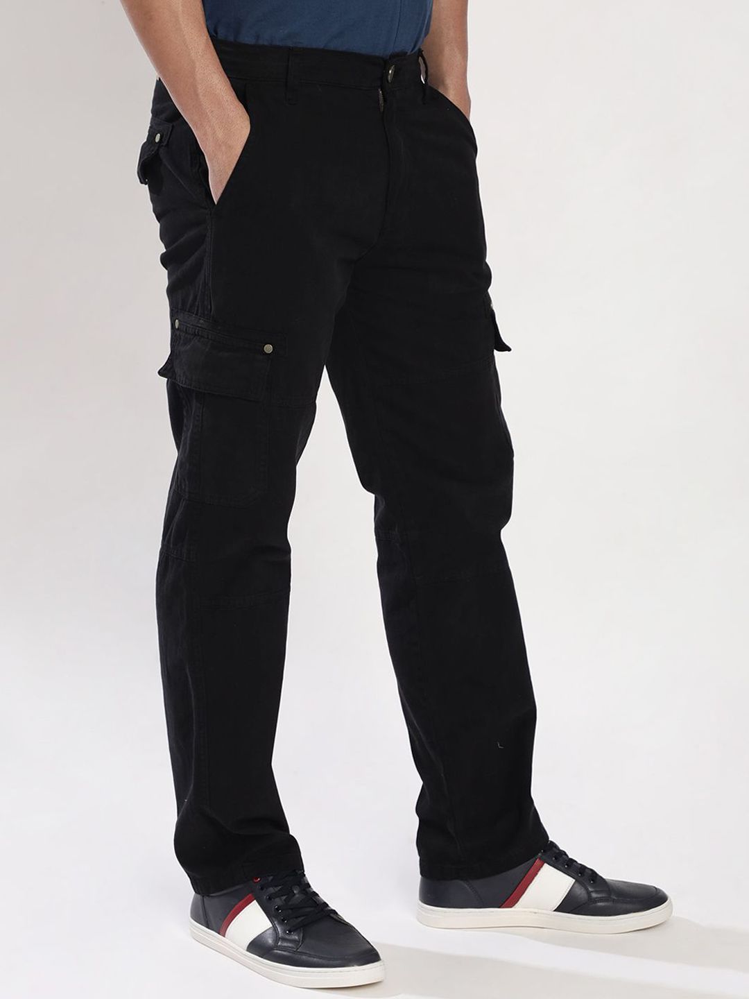 Bene Kleed Men Cargos Relaxed Fit Trousers