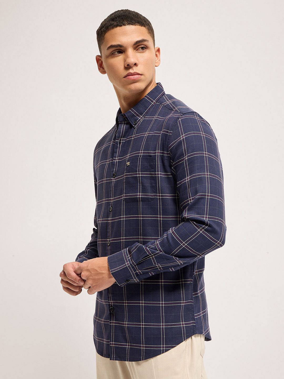 THE BEAR HOUSE Men Slim Fit Tartan Checks Opaque Casual Shirt