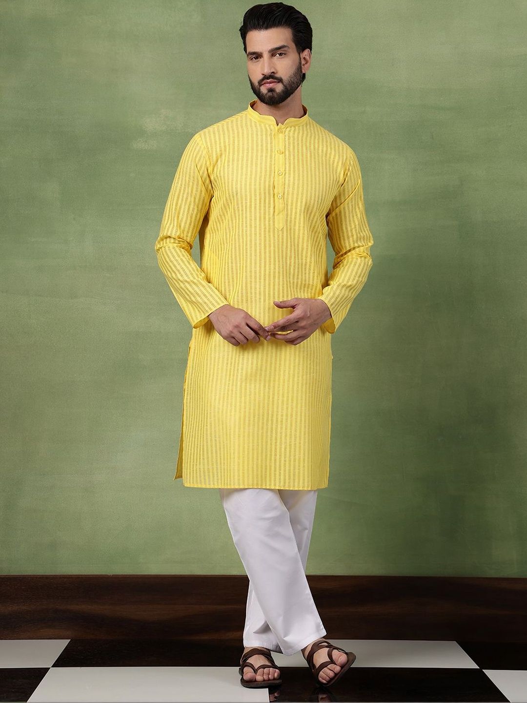 SOJANYA Kurta Berjalur Lelaki
