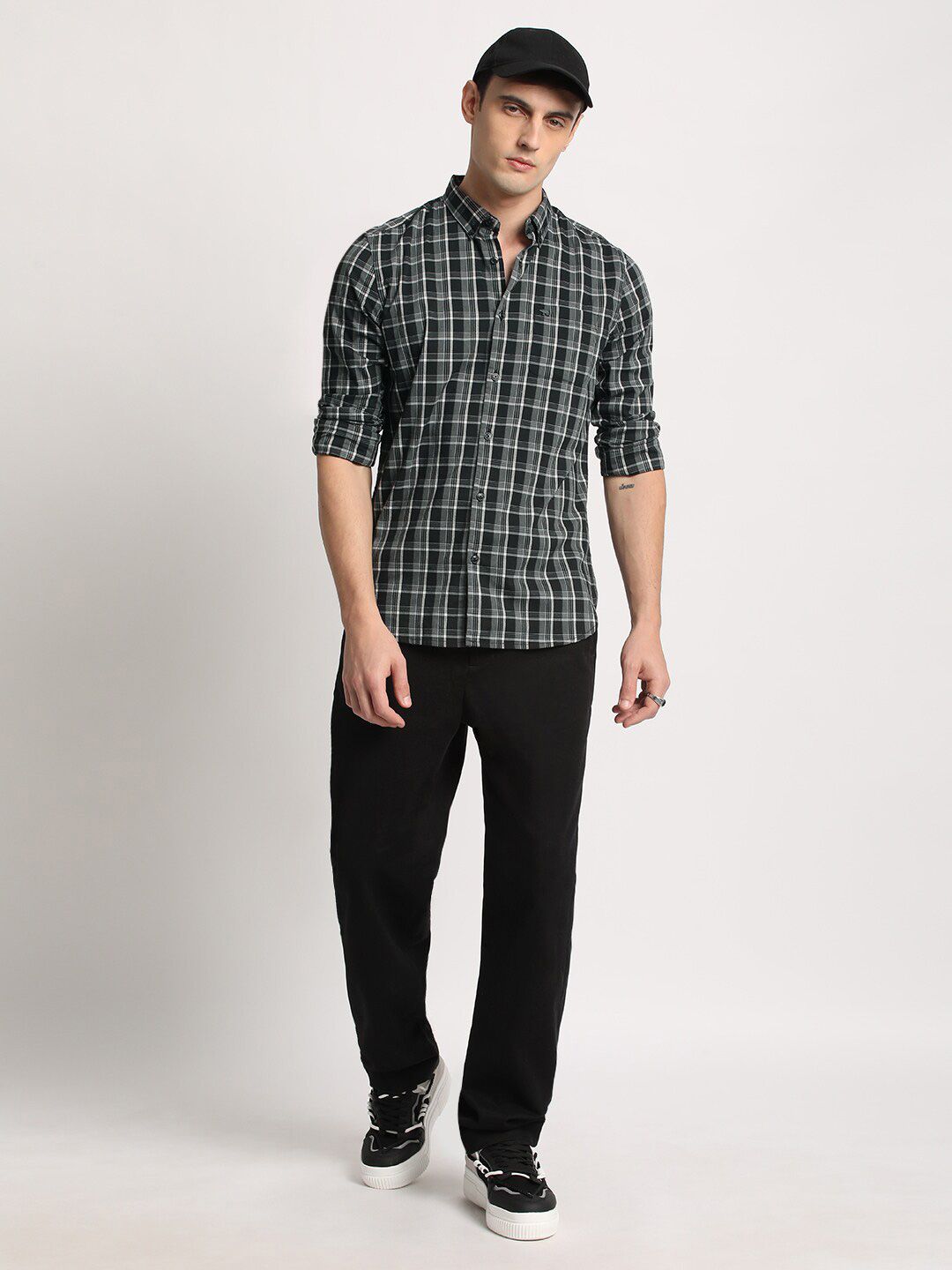 THE BEAR HOUSE Men Checked Slim Fit Button-Down Collar Pure Cotton Casual Shirt