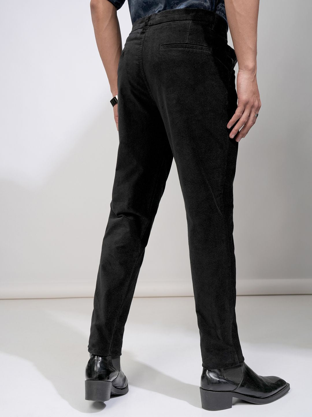 HIGHLANDER Men Corduroy Textured Slim Fit Smart Pant