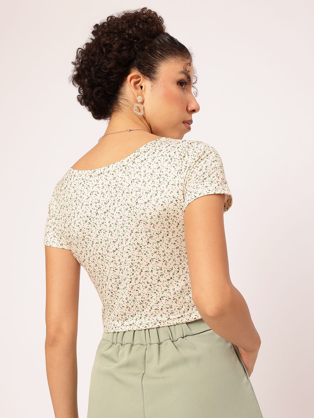 DressBerry Ditsy Dreams Floral Print Crop Top