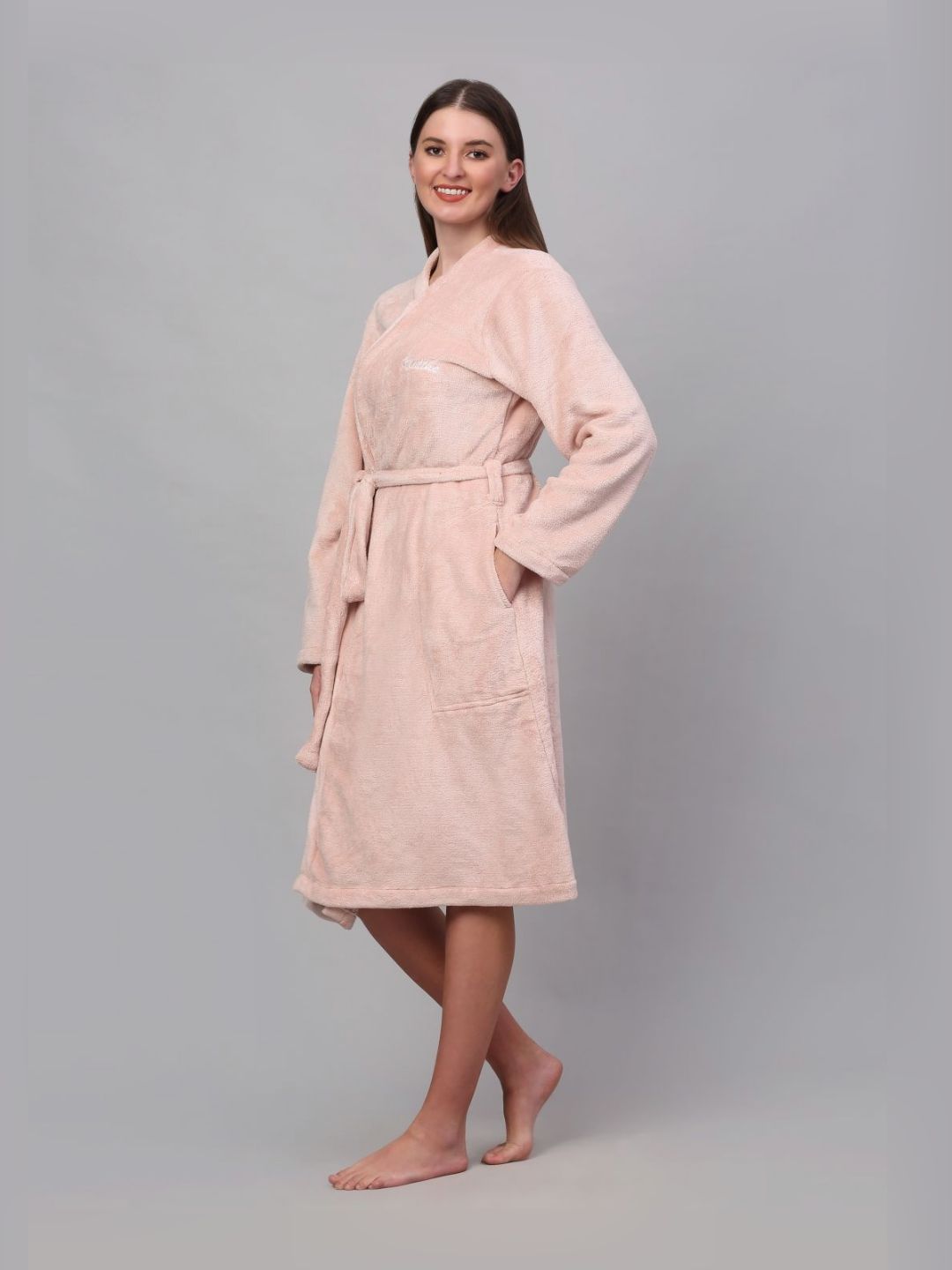 KLOTTHE Pink Woollen Long Sleeves Bath Robe With Belt