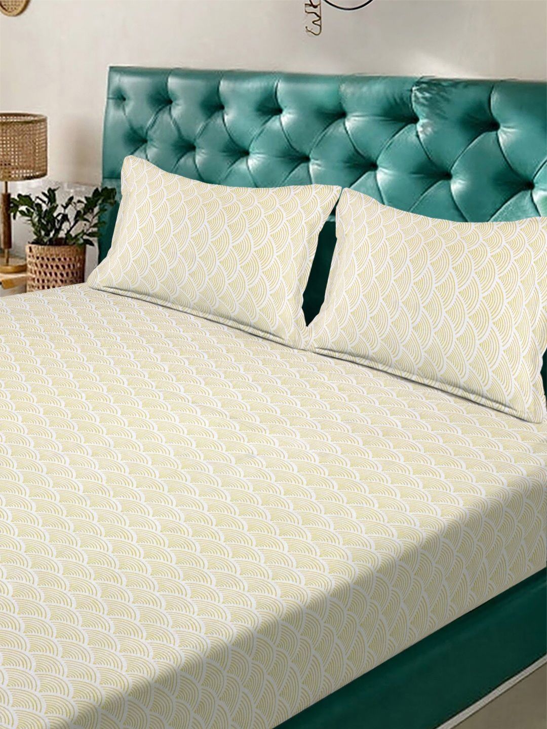 Aura Beige Geometric Printed 300 TC Set Cadar Double King 2.50 m x 2.25 m