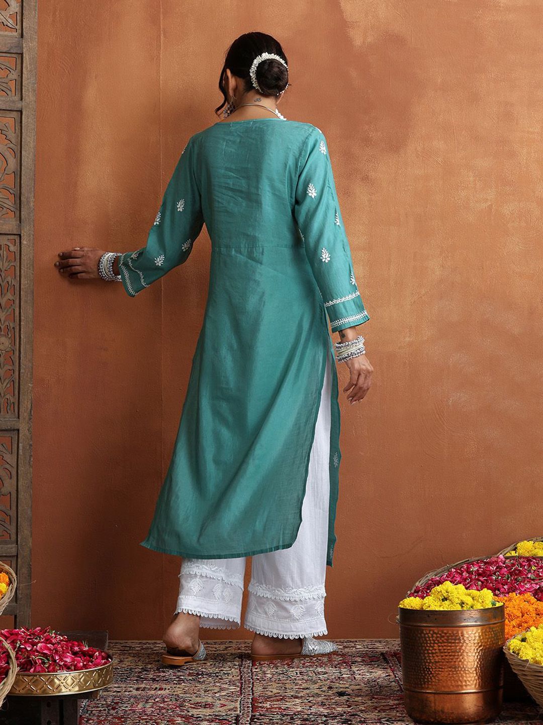 House of Chikankari Women Green Chanderi Chikankari Embroidered Kurta