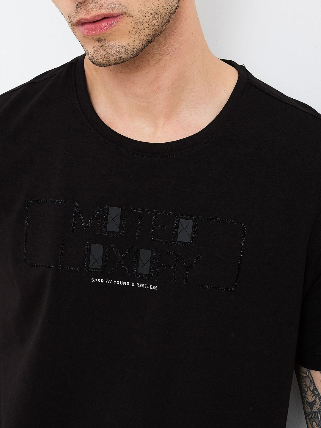 SPYKAR Men Graphic Printed Round Neck Cotton Slim Fit T-shirt