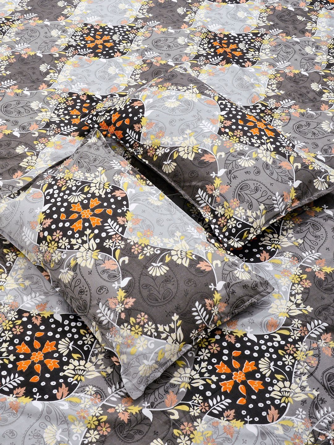 KLOTTHE Grey Floral Printed 300 TC King Bedsheets