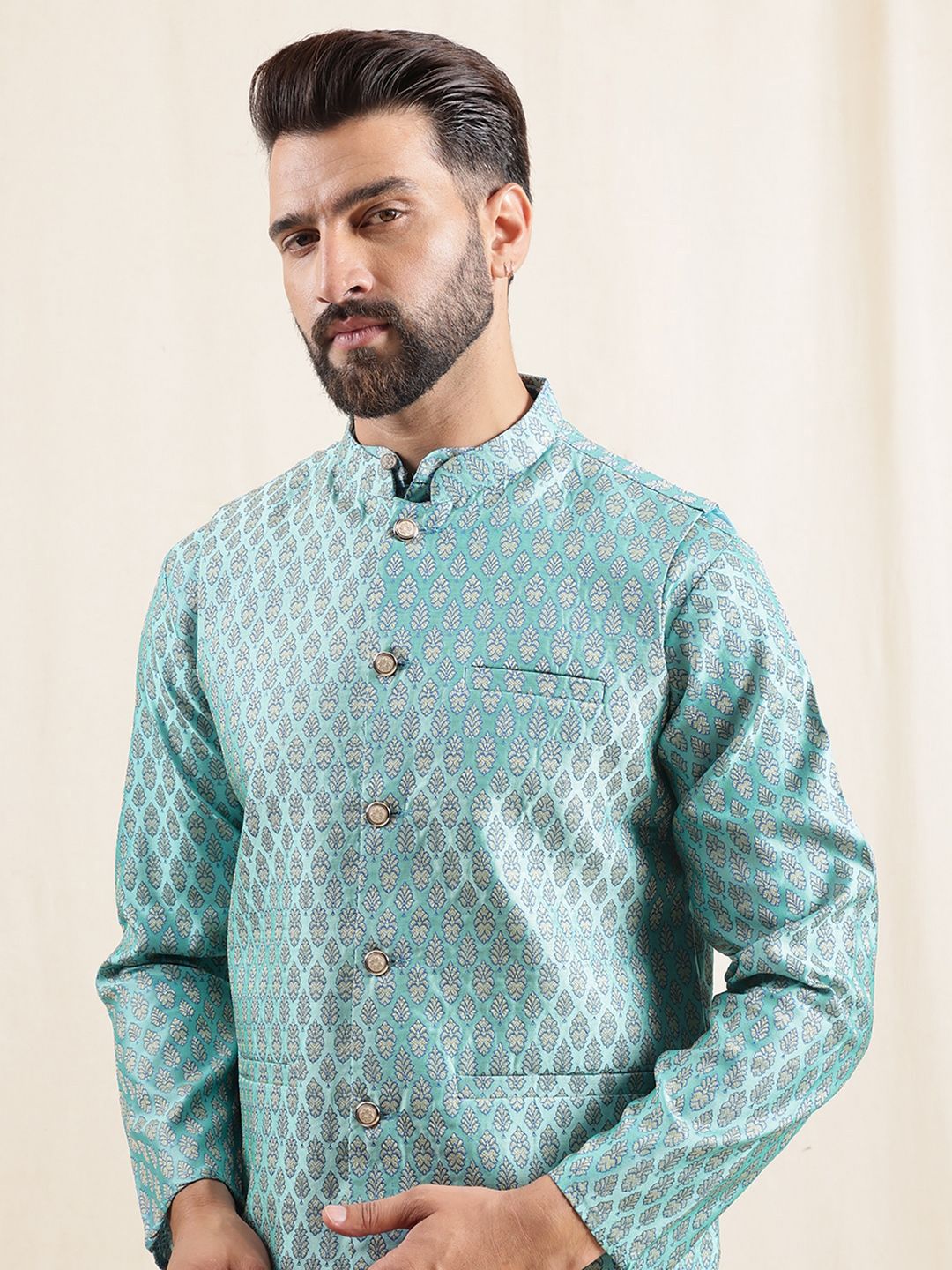 Anouk Ethnic Motifs Embroidered Mandarin Collar Jodhpuri Kurta With Pyjamas & Nehru Jacket