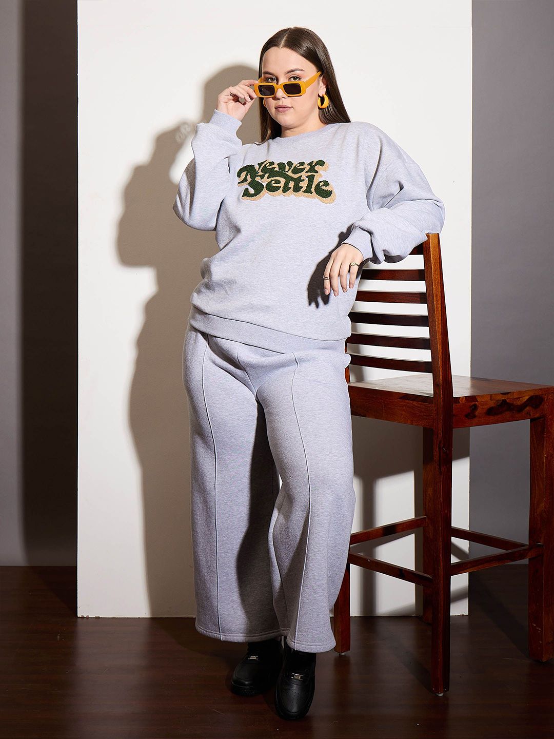 SASSAFRAS Curve Women Plus Size Typography Embroidered Sweatshirt