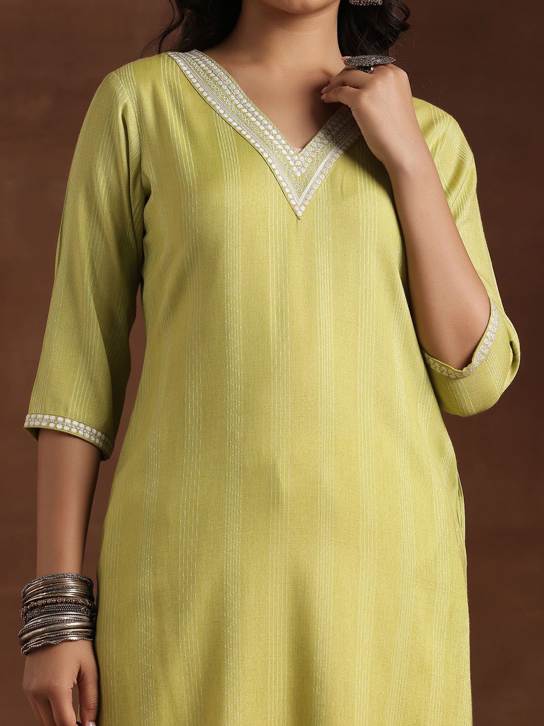 Libas Striped V-Neck Thread Work Dobby Straight Kurta