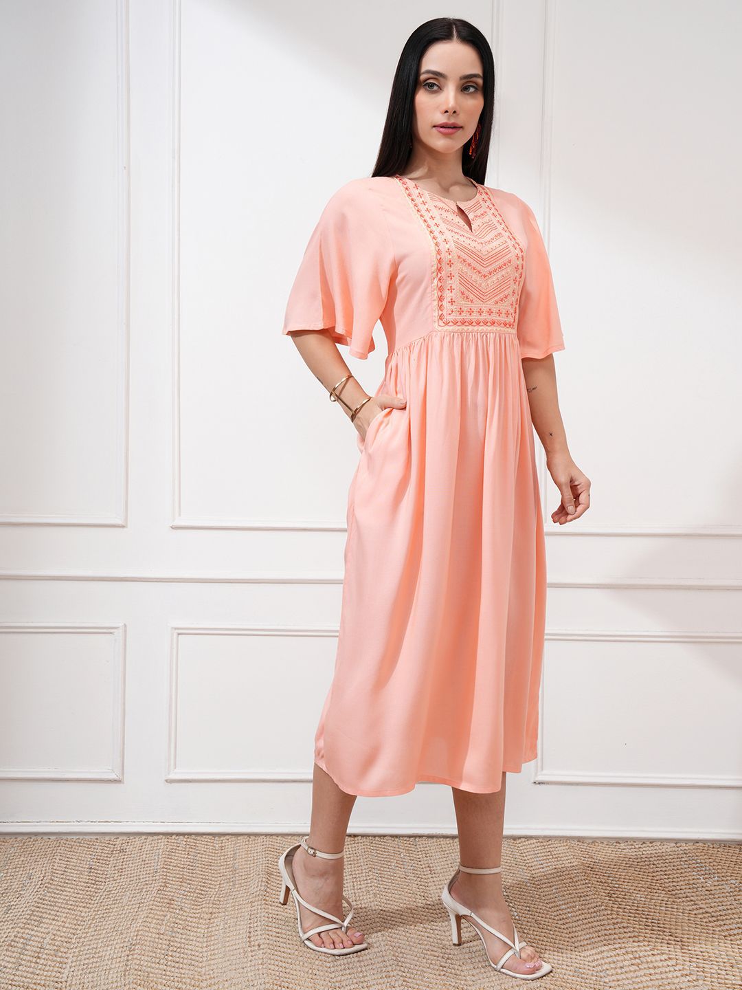 Vishudh Women Calf Length Elbow Length Flutter Sleeve Dresses