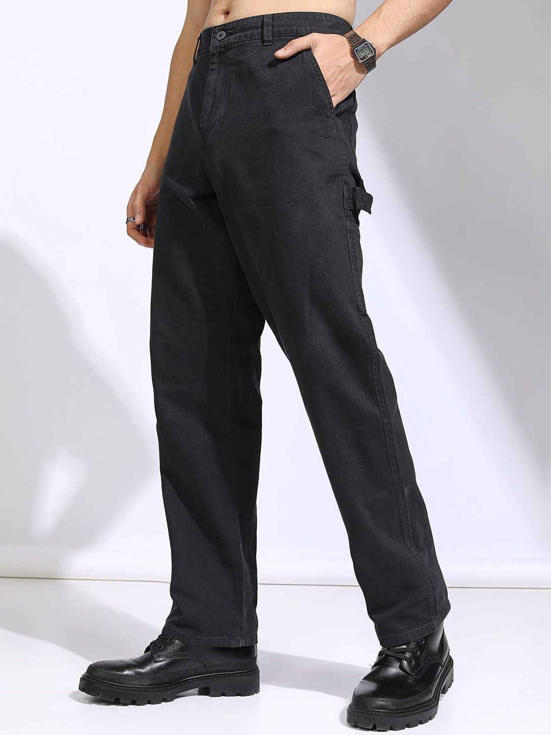 HIGHLANDER Men Cotton Mid-Rise Straight Fit Cargo Trousers