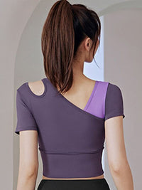 HRX oleh Hrithik Roshan Wanita Halter Neck Fitted THE CROP TOP