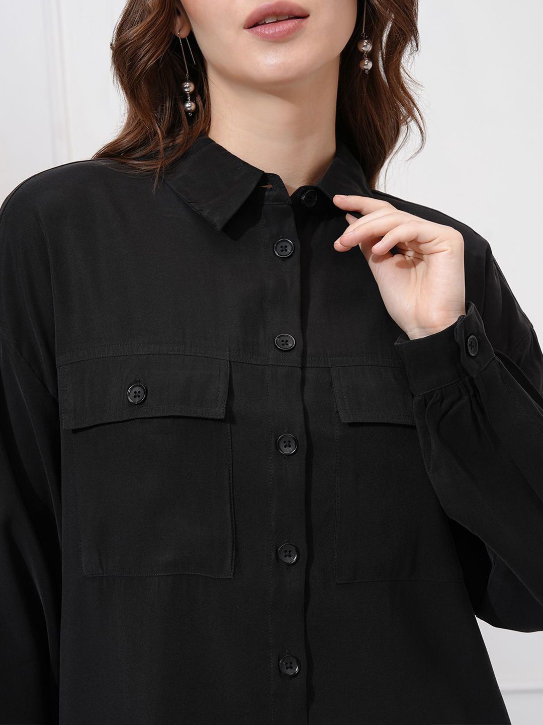 CHIC BY TOKYO TALKIES Women Spread Collar Solid Casual Shirt