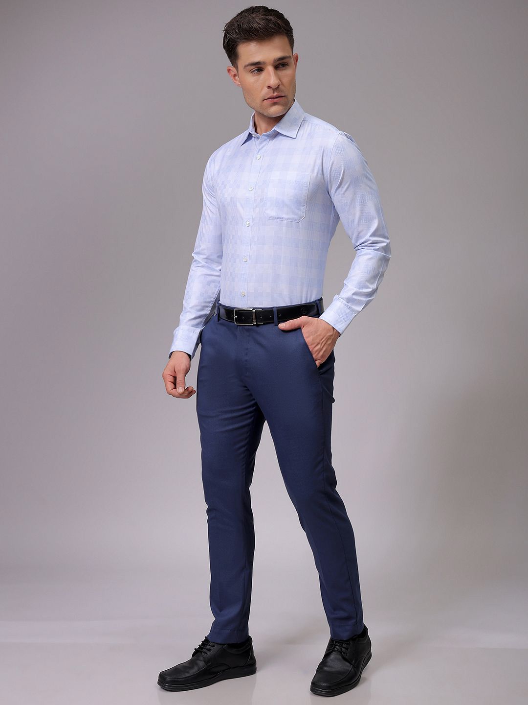 The Indian Garage Co. X Luxe Men Slim Fit Opaque Checked Formal Shirt