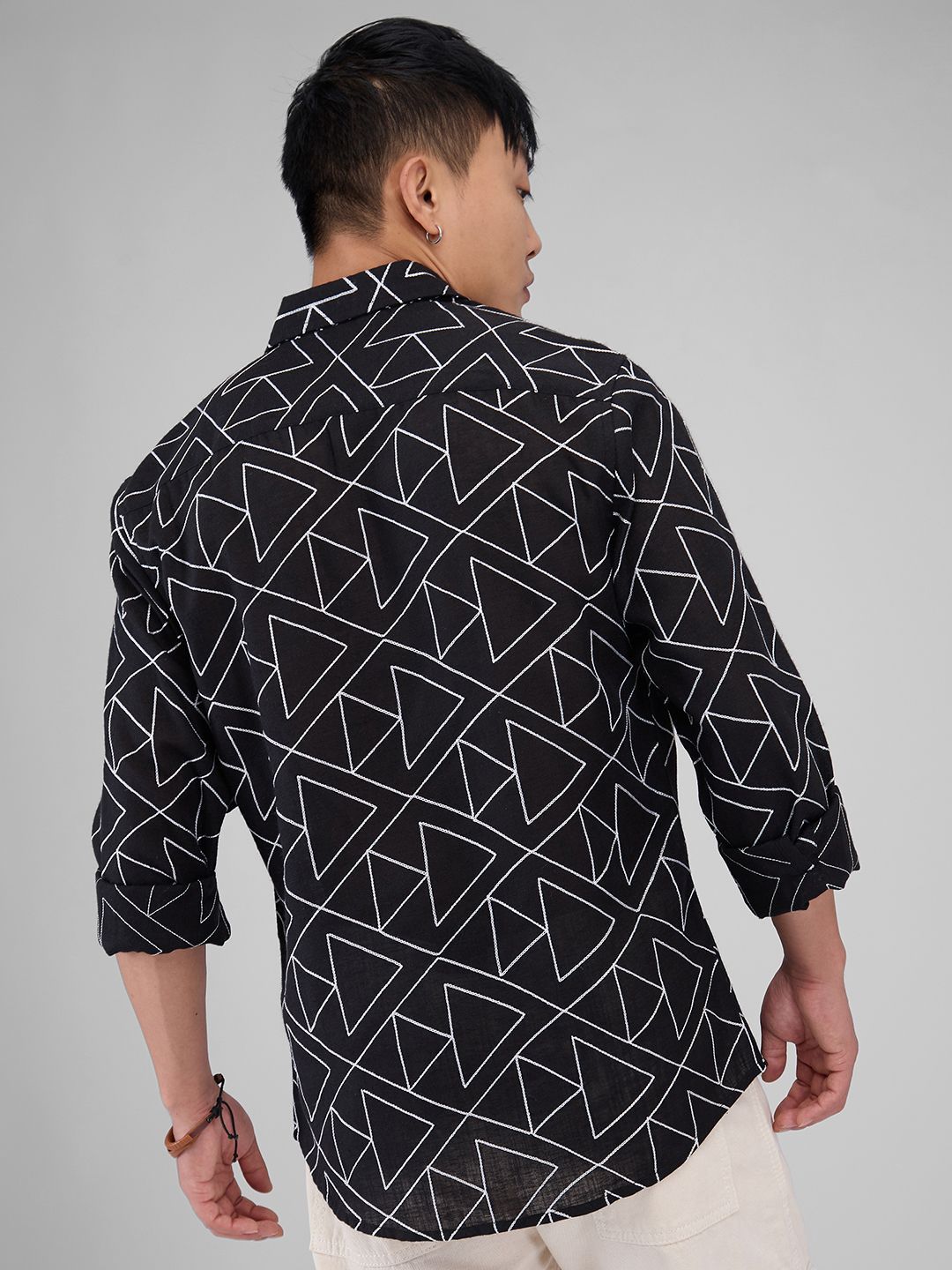 VASTRADO Men Classic Spread Collar Geometric Printed Cotton Slim Fit Casual Shirt