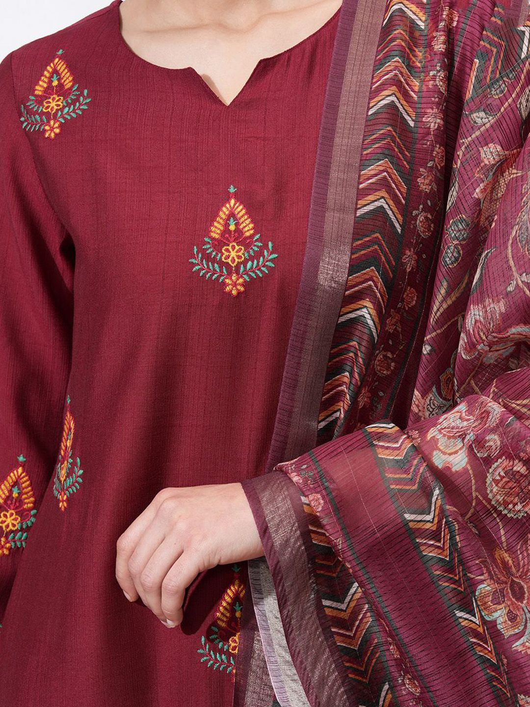 Vishudh Women Ethnic Motifs Embroidered Regular Thread Work Kurta with Trousers & With Dupatta