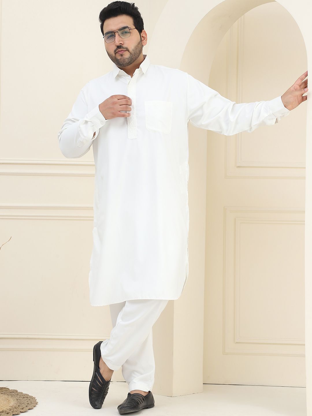 SOJANYA PLUS Shirt Collar Pathani Kurta With Pyjama