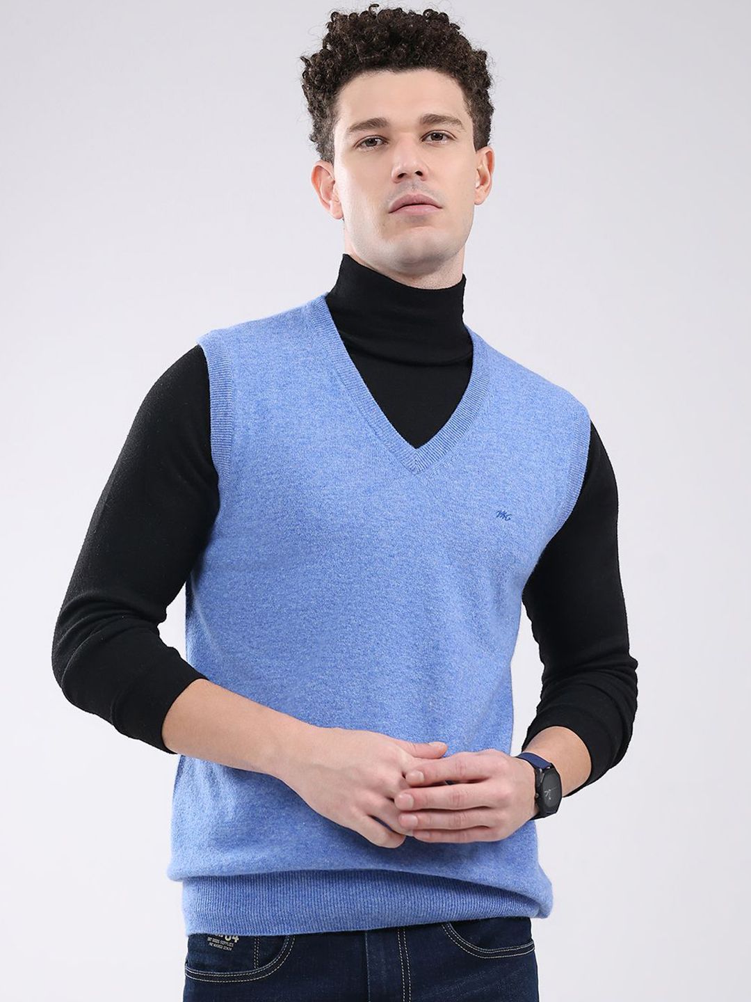 Monte Carlo Men Solid V-Neck Ribbed Sweater Vest