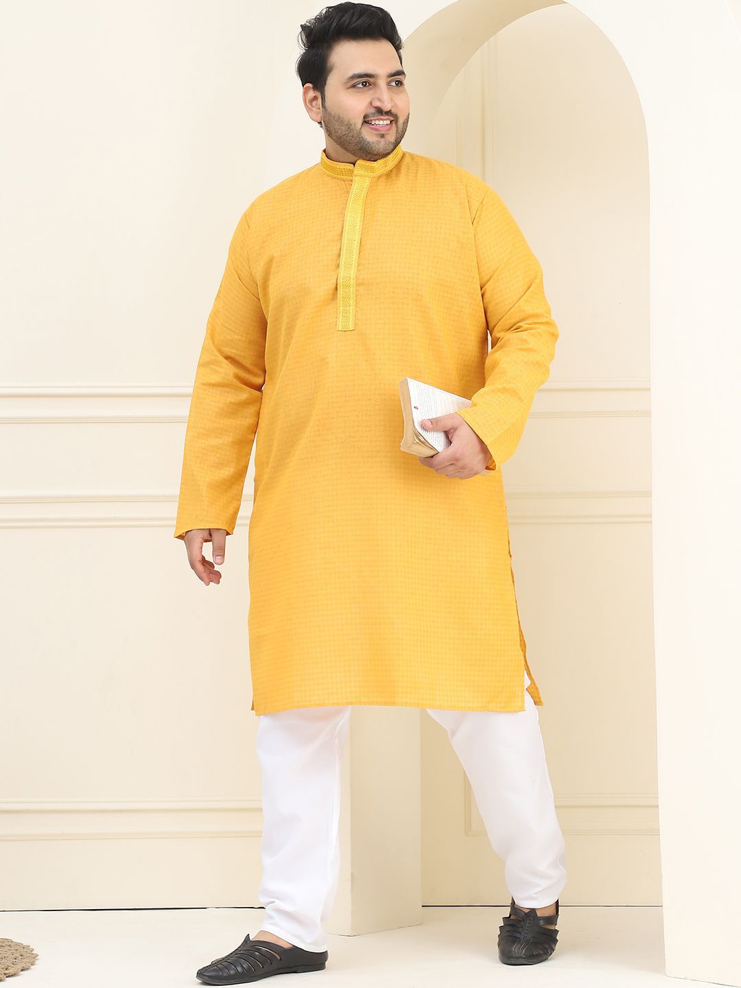 SOJANYA PLUS Checked Woven Design Pure Cotton Straight Kurta With Pyjama