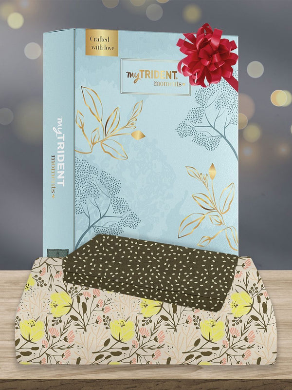 MYTRIDENT Aster Yellow Moments Flat 120TC Queen Cotton 1 Bedsheet with 2 Pillow Covers