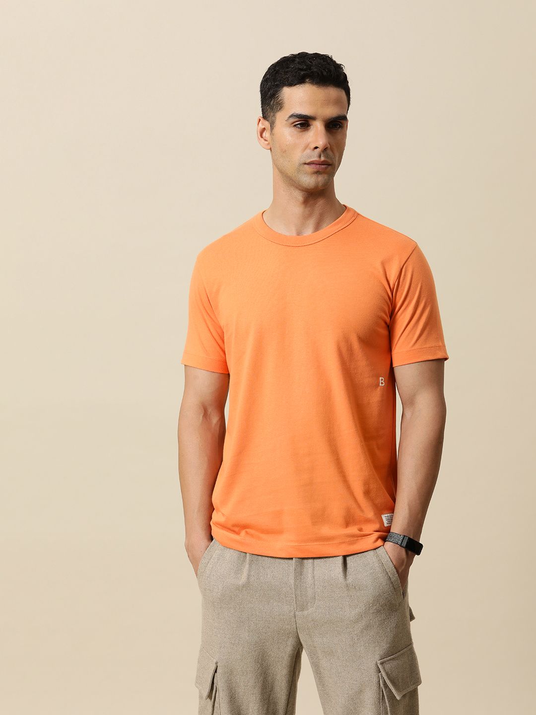 Mr Bowerbird Round Neck Tailored Fit T-shirt With a Notebook