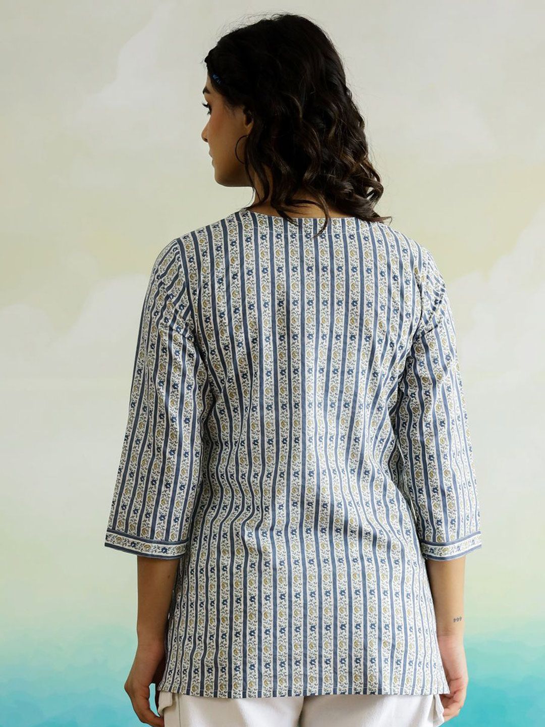 SANSKRUTIHOMES Women Floral Prined Pure Cotton Top