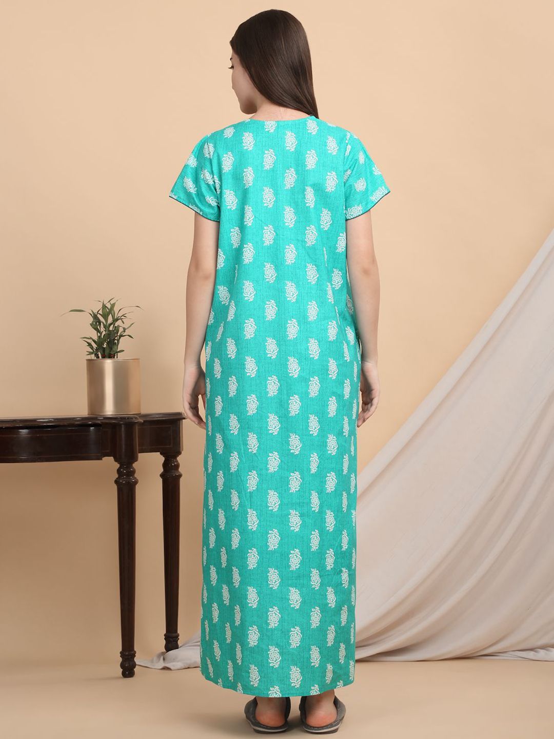 Sweet Dreams Ethnic Motifs Printed Pure Cotton Maxi Nightdress