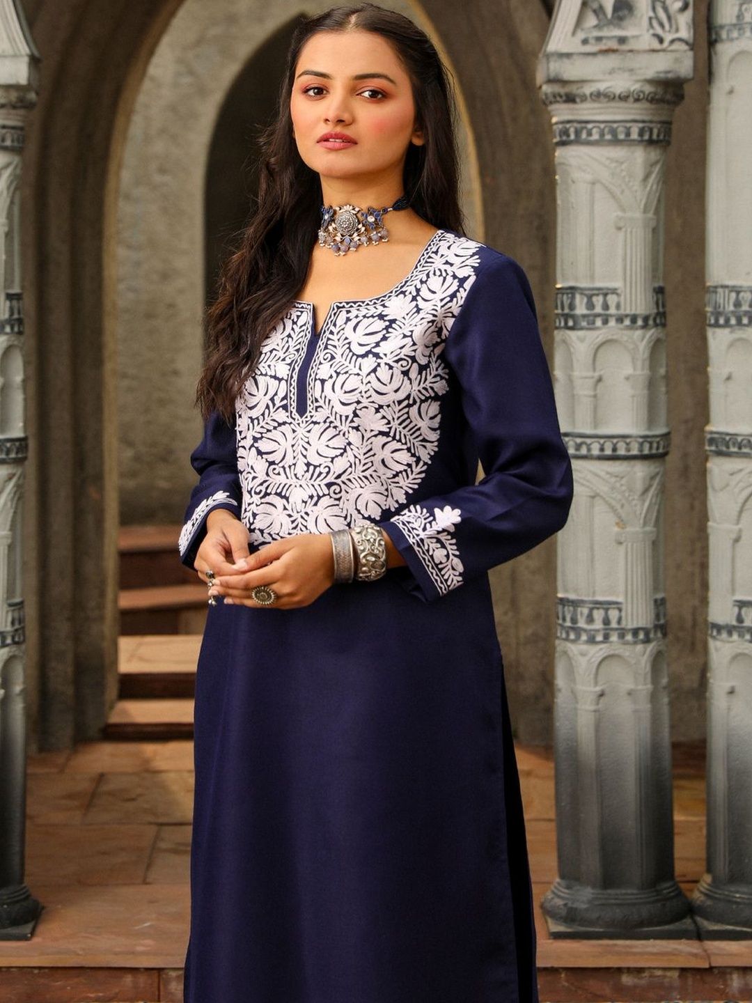 House of Chikankari Women Blue Woolen Aari Sulam Set Kurta