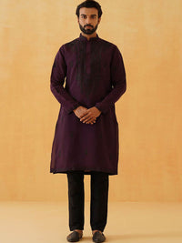 SOJANYA LUXE Motif Etnik Benang Bersulam Bekerja Kurta Lurus Dengan Seluar